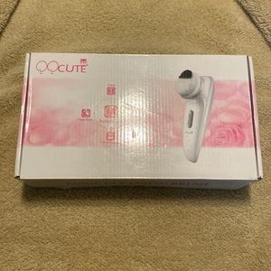 Brand New Never Used! Sonic Cleansing Brush
